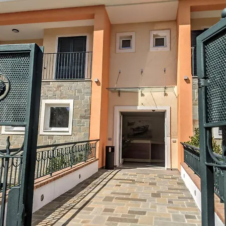 Aparthotel Il Giglio Marino Cilento By Elodeagroup Ascea